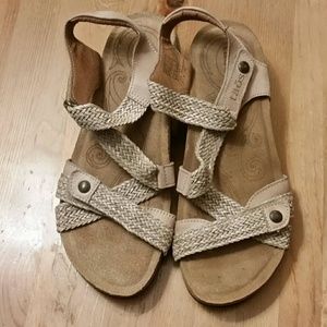 Taos Trulie Stone Sandals Size 38 or 7-7.5